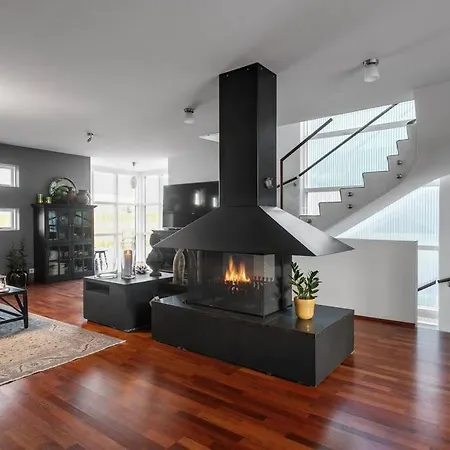 Luxury House With Ocean View Holiday home Reykjavik